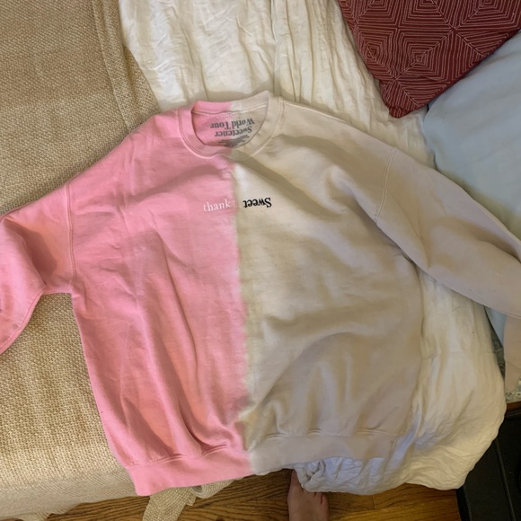 Sweetener Ariana Grande Sweatshirt - Picture 1 of 3